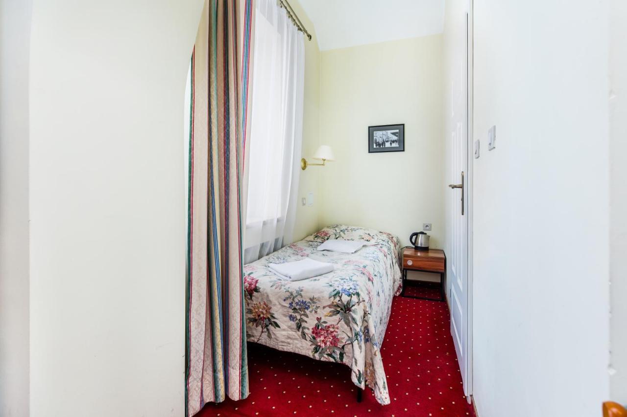 Classic Twin Room