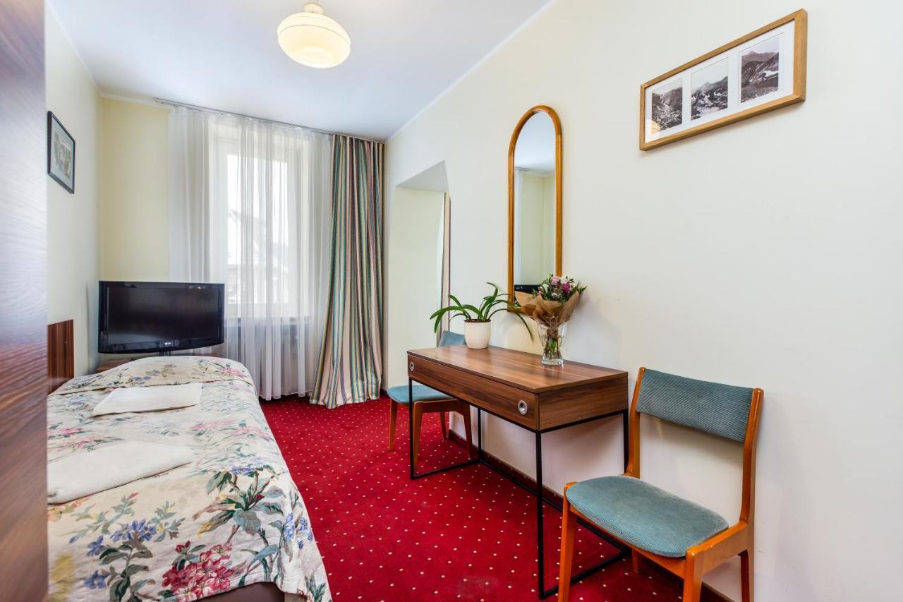 Classic Twin Room